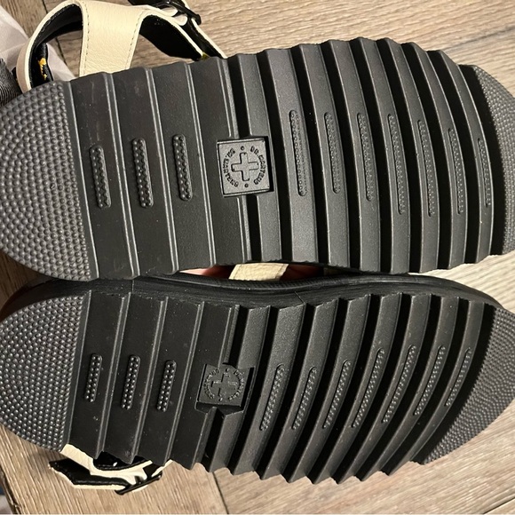 NEW Dr. martens parchment beige blaire sandals - Picture 3 of 6